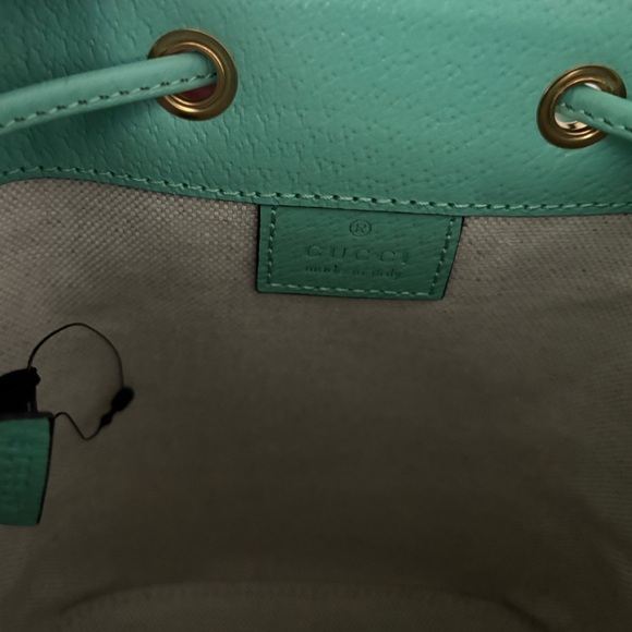 NWT GUCCI Ophidia GG Supreme Mini Bucket
Bag Shoulder Light Green - Picture 15 of 17